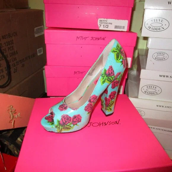 Betsey Johnson Betyy Tin Can Rose Pinup Rockabilly Peep Toe Pumps 7.5 or 8 NIB - Picture 5 of 6